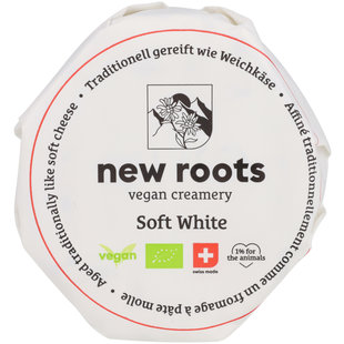 Soft White Made in Switzerland from organic cashew nuts. Fermented and ripened for 3 weeks following Camembert-making traditional methods.